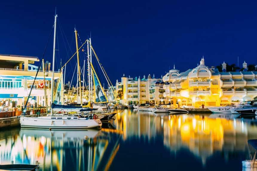 Apartamento Marina Suite Benalmádena Exteriör bild